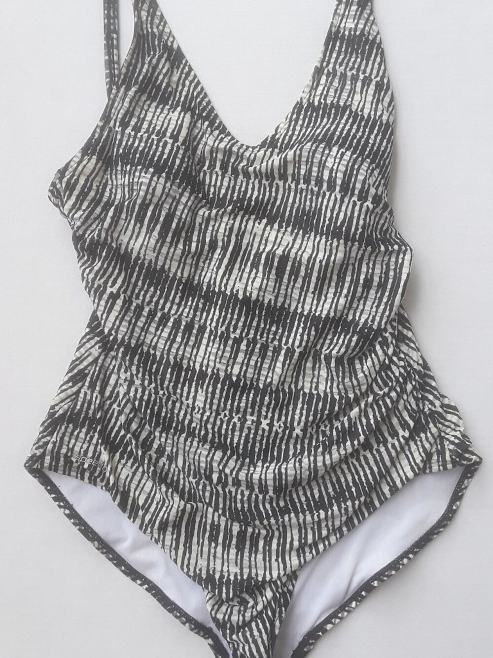 Speedo black and white one piece swimsuit size 14